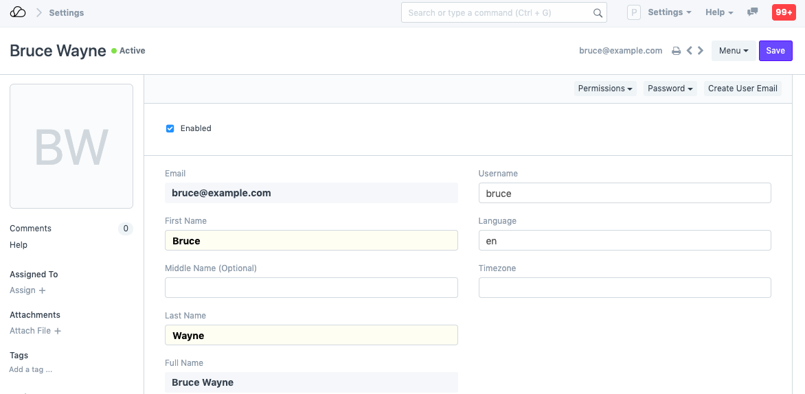 添加用户详细信息